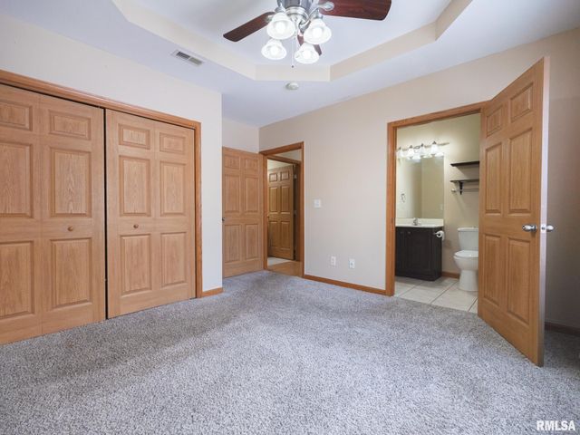 3444 W DORCHESTER Ridge D, Peoria, IL 61604