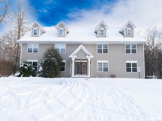 3444 W DORCHESTER Ridge D, Peoria, IL 61604