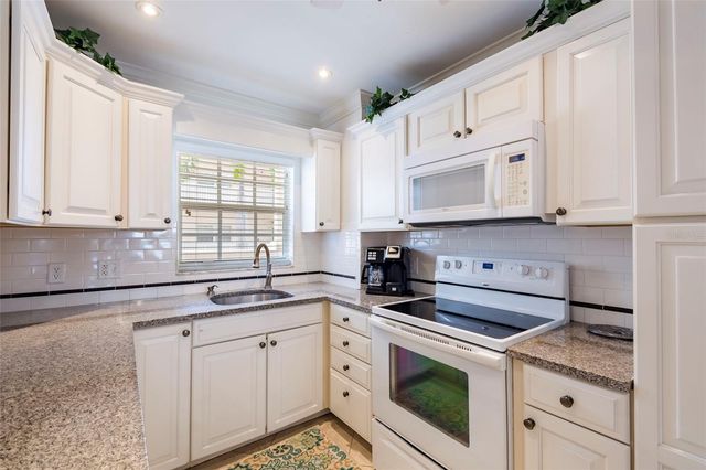 5968 MIDNIGHT PASS ROAD 158, Sarasota, FL 34242