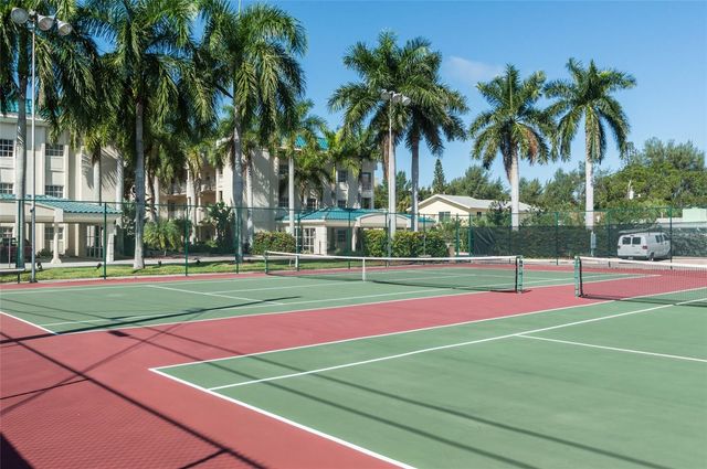 5968 MIDNIGHT PASS ROAD 158, Sarasota, FL 34242