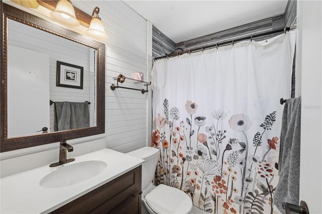 1570 CLUB DRIVE, Tarpon Springs, FL 34689