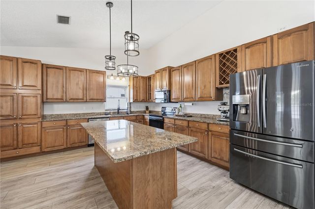 1570 CLUB DRIVE, Tarpon Springs, FL 34689