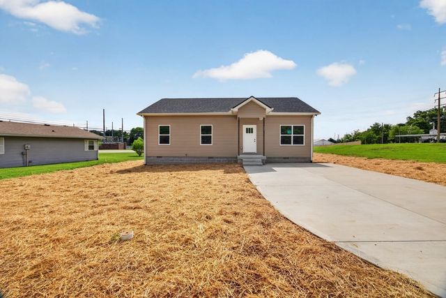 22 Garrett Ave, Cookeville, TN 38501