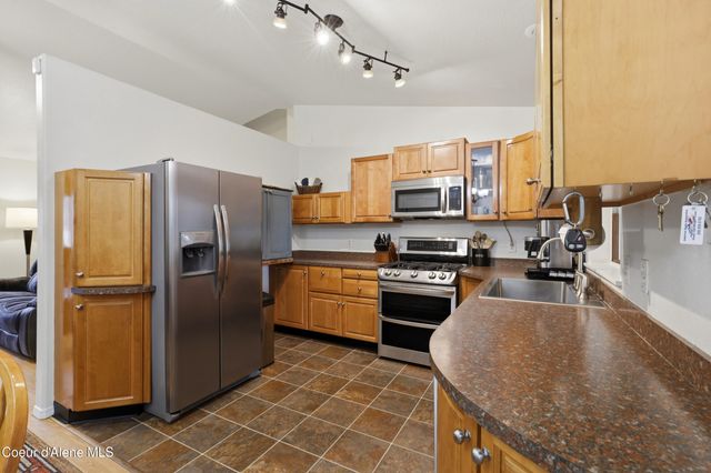 8208 W Arizona St, Rathdrum, ID 83858