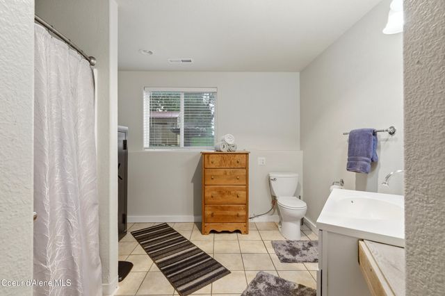 8208 W Arizona St, Rathdrum, ID 83858