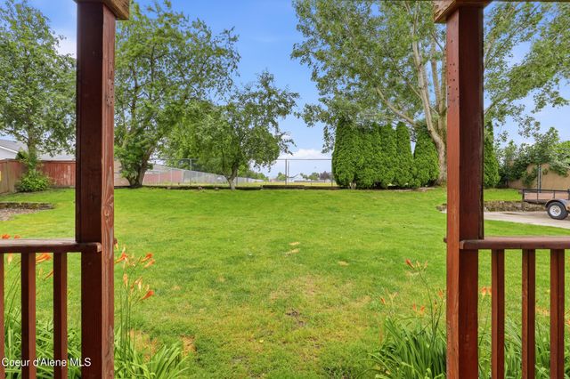 8208 W Arizona St, Rathdrum, ID 83858