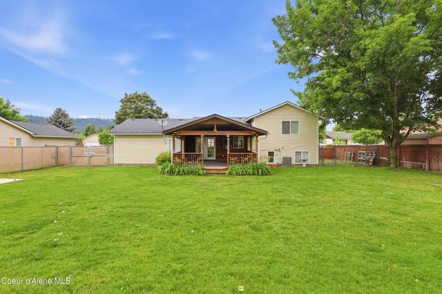 8208 W Arizona St, Rathdrum, ID 83858