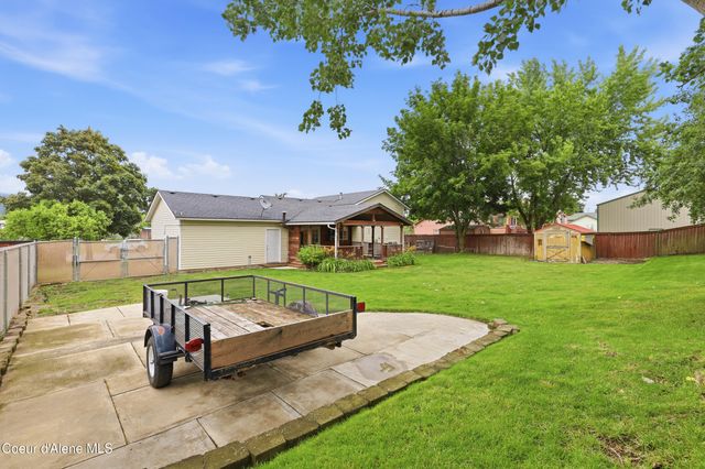 8208 W Arizona St, Rathdrum, ID 83858