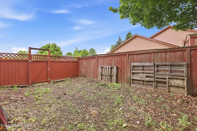 8208 W Arizona St, Rathdrum, ID 83858