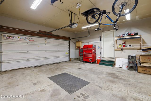 8208 W Arizona St, Rathdrum, ID 83858