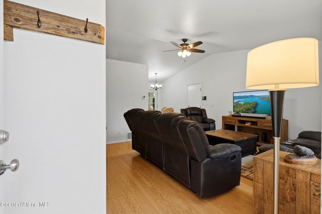 8208 W Arizona St, Rathdrum, ID 83858