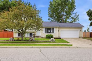 8208 W Arizona St, Rathdrum, ID 83858