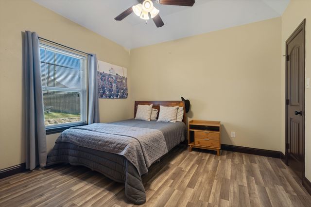 3010 Mckinley Avenue, Fort Worth, TX 76106