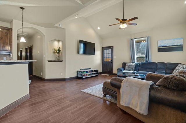 3010 Mckinley Avenue, Fort Worth, TX 76106