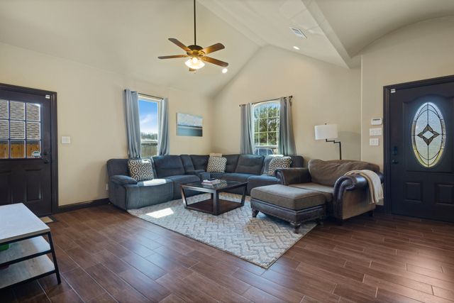 3010 Mckinley Avenue, Fort Worth, TX 76106