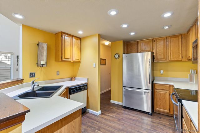 2077 E Phillips Place, Centennial, CO 80122