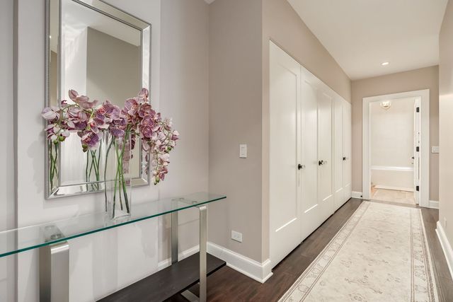 4334 N Kenmore Avenue, Chicago, IL 60613