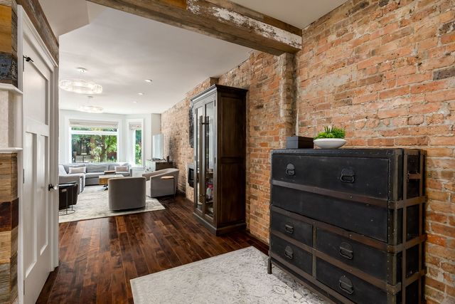 4334 N Kenmore Avenue, Chicago, IL 60613