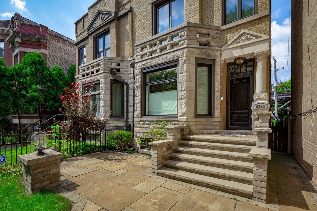 4334 N Kenmore Avenue, Chicago, IL 60613