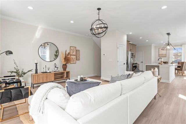 1965 Hollywood NW Road 19, Atlanta, GA 30318