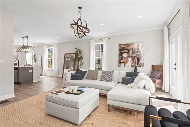 1965 Hollywood NW Road 19, Atlanta, GA 30318