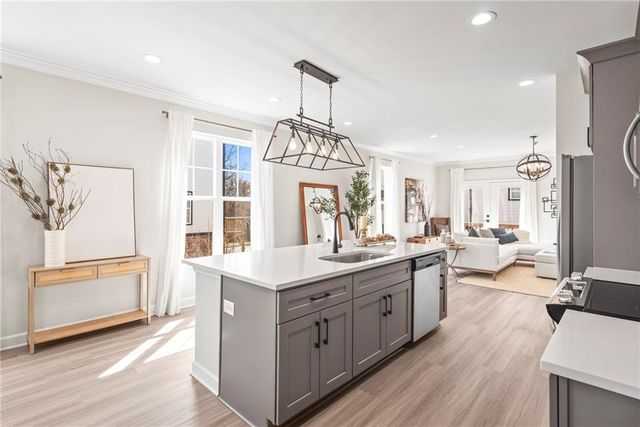 1965 Hollywood NW Road 19, Atlanta, GA 30318