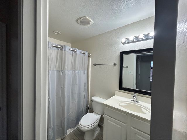 10445 Hideaway Trail, Fort Worth, TX 76131