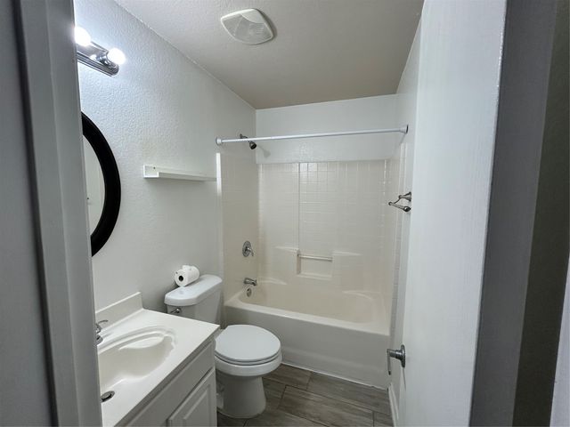 10445 Hideaway Trail, Fort Worth, TX 76131