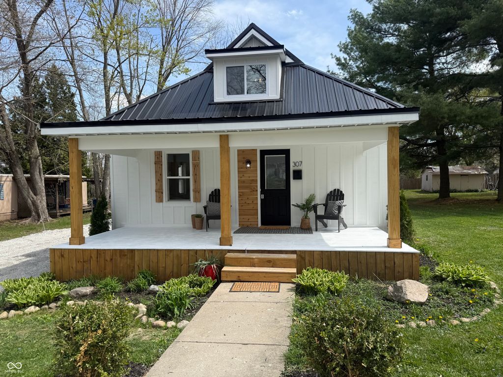 307 N Blake Street, Sheridan, IN 46069