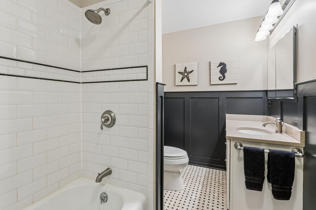 1705 Glenview Avenue, Park Ridge, IL 60068