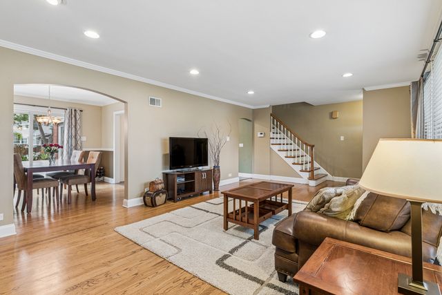 1705 Glenview Avenue, Park Ridge, IL 60068