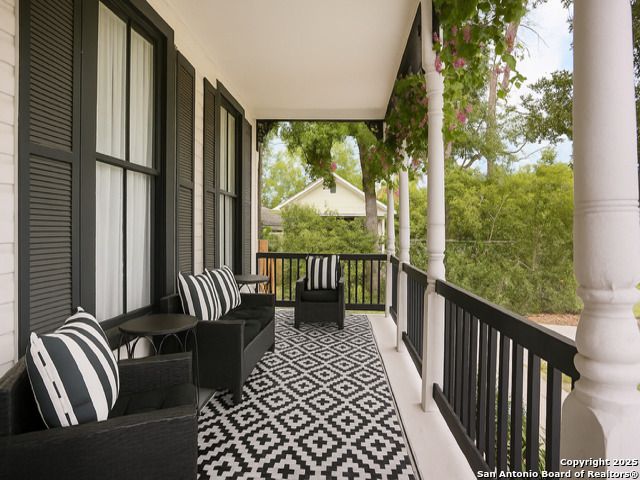 1712 N Pine, San Antonio, TX 78208