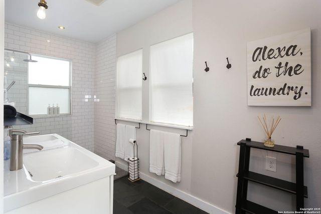 1712 N Pine, San Antonio, TX 78208