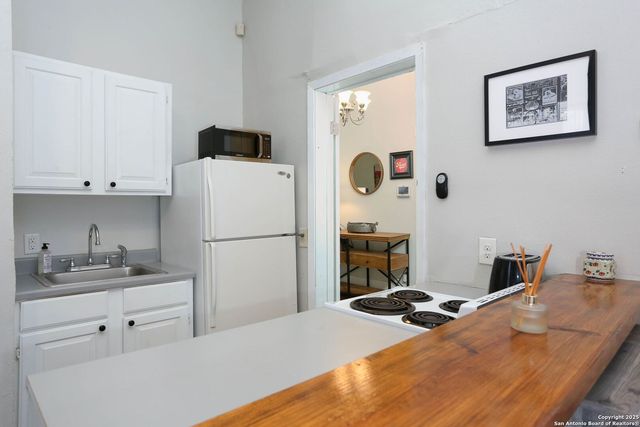 1712 N Pine, San Antonio, TX 78208