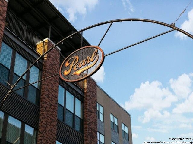 1712 N Pine, San Antonio, TX 78208