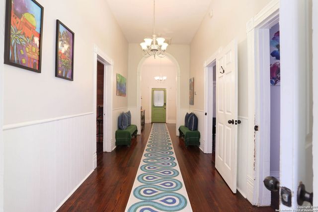 1712 N Pine, San Antonio, TX 78208