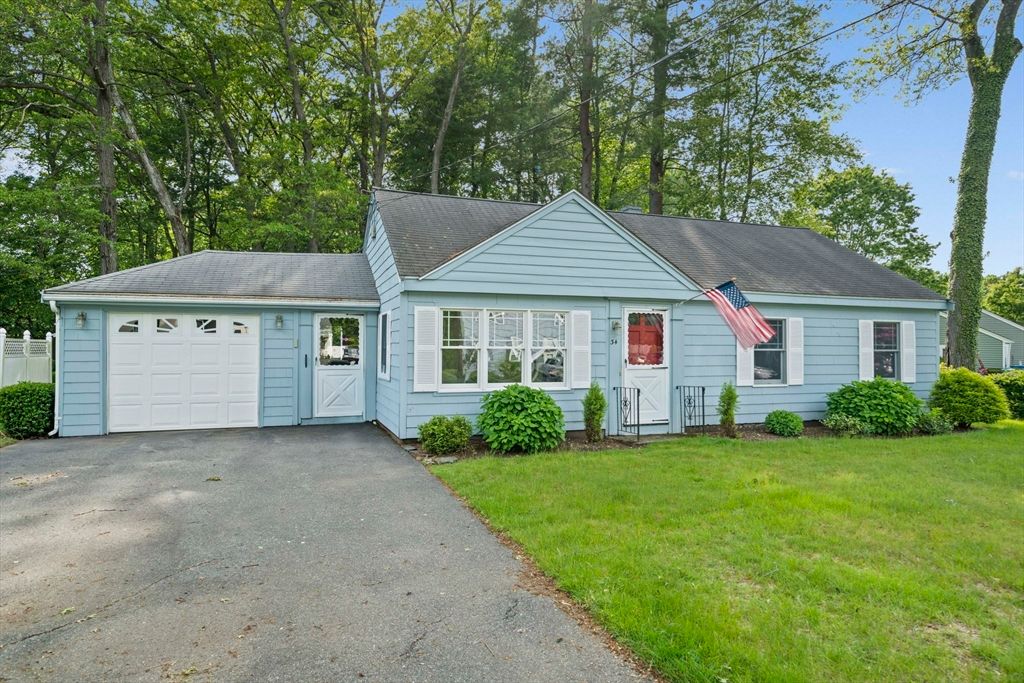 34 Birchcroft Rd, Canton, MA 02021