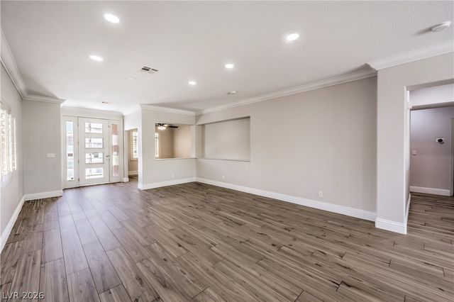 800 Royal Elm Lane, Las Vegas, NV 89144