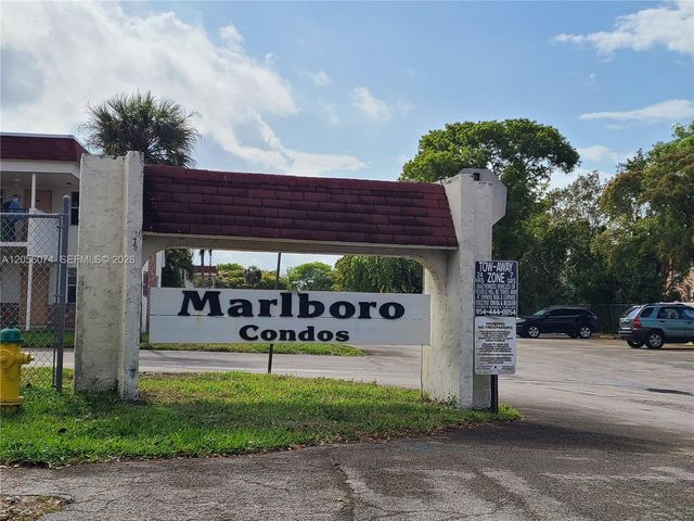 4165 SW 67th Ave 112B, Davie, FL 33314