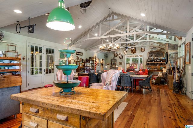 575 GUINNS COVE LANE, Hayden, AL 35079