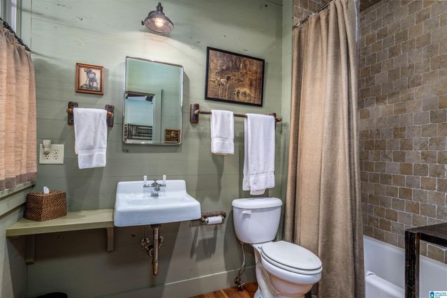 575 GUINNS COVE LANE, Hayden, AL 35079