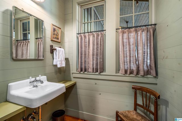 575 GUINNS COVE LANE, Hayden, AL 35079