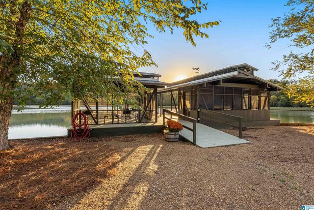 575 GUINNS COVE LANE, Hayden, AL 35079