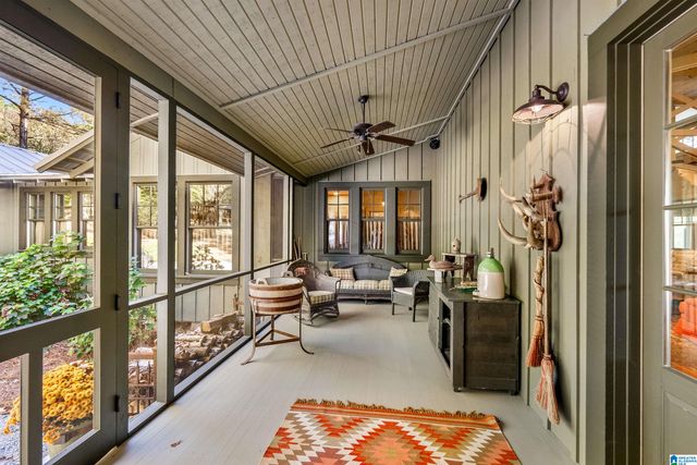 575 GUINNS COVE LANE, Hayden, AL 35079