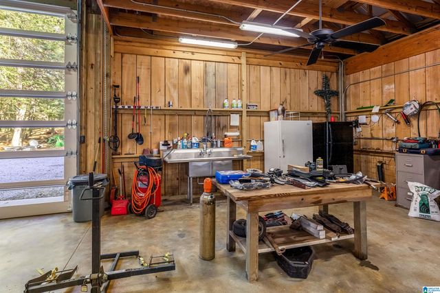 575 GUINNS COVE LANE, Hayden, AL 35079