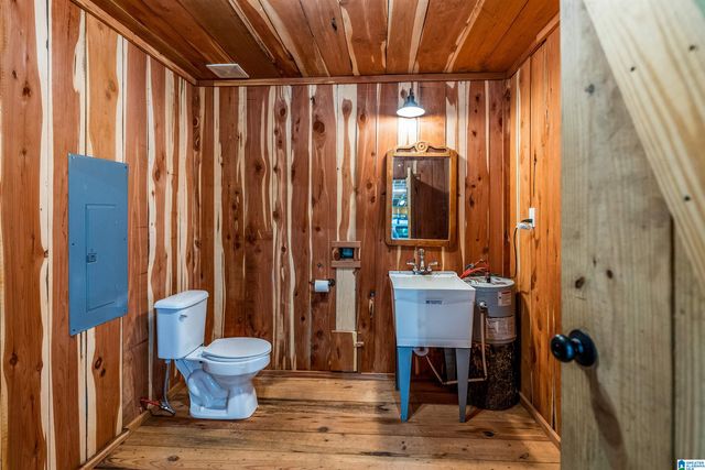 575 GUINNS COVE LANE, Hayden, AL 35079