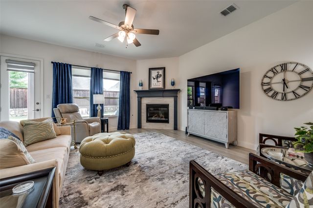 9525 Blue Stem Lane, Little Elm, TX 75068