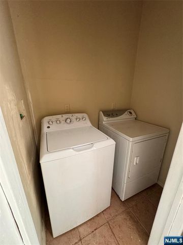 117 12th Street 2, Newark, NJ 07107