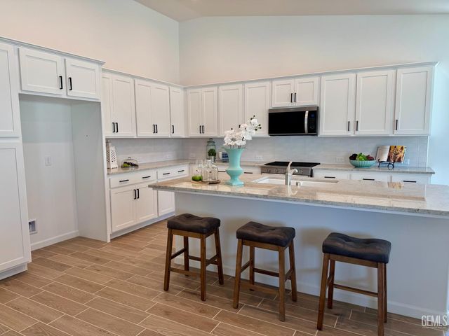 15126 Garethford Street, Bakersfield, CA 93311