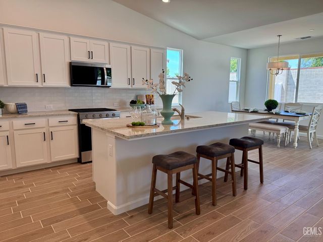 15126 Garethford Street, Bakersfield, CA 93311